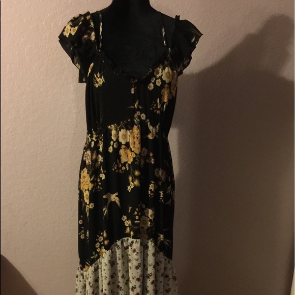 Rue21 Dresses & Skirts - Juniors Maxi Dress XL. Like New Beautiful